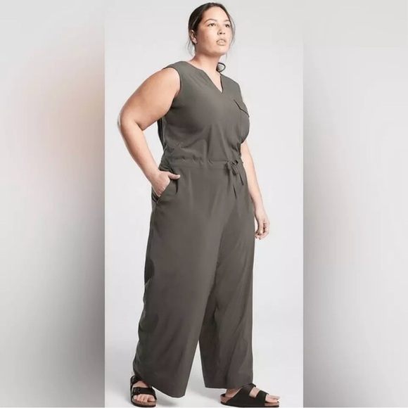 Athleta Womens Topanga Jumpsuit Sz 2X Olive Green Sleeveless Drawstring Waist - Picture 1 of 11